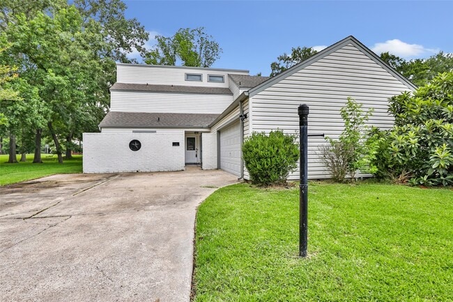 property at 1746 Cloister Dr