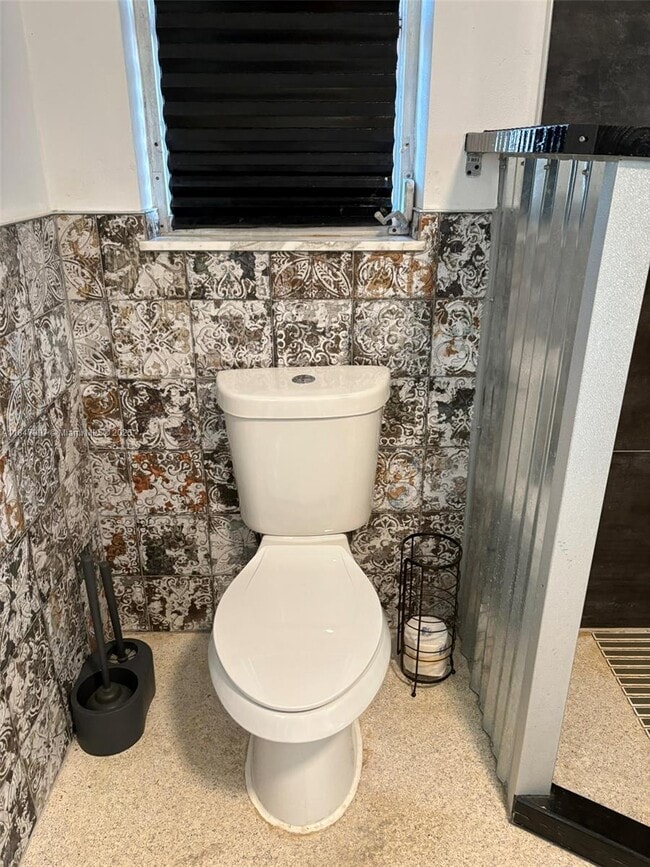 property at 6003 S Indian River Dr