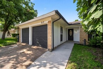 205 Volunteer Dr in Arlington, TX - Building Photo - Building Photo