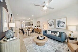 401 San Jacinto St in Houston, TX - Building Photo - Building Photo