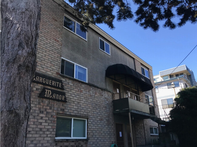 Marguerite Manor in Seattle, WA - Foto de edificio - Building Photo