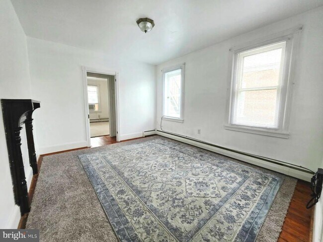 516 Franklin Ave in Phoenixville, PA - Foto de edificio - Building Photo