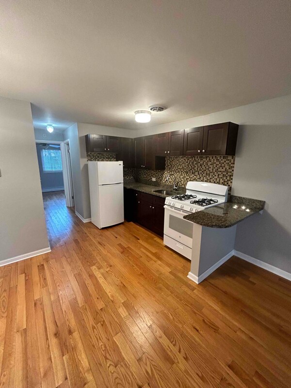 8500 Waukegan Rd in Morton Grove, IL - Building Photo - Building Photo