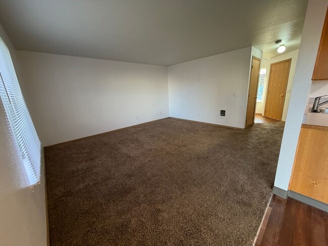 487-489 Ecols St S in Monmouth, OR - Building Photo - Building Photo