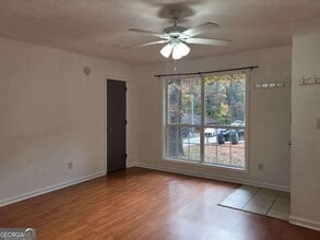 4751 Valley Dale Dr SW in Lilburn, GA - Building Photo - Building Photo