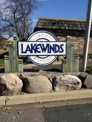 4371 Wilshire Blvd, Unit B202 in Mound, MN - Foto de edificio - Building Photo