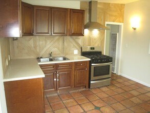 12233-12235 215th St in Hawaiian Gardens, CA - Building Photo - Building Photo
