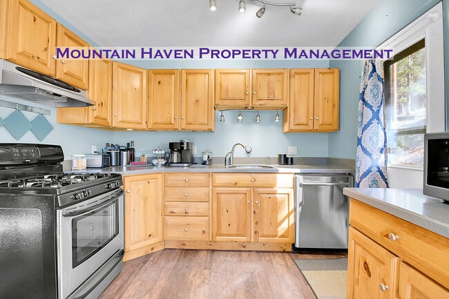 property at 4684 S Pine Rd