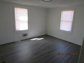 4269 S Lake Cherryvale Dr in Sumter, SC - Building Photo - Building Photo