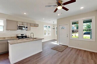 1107 E Annie St in Fort Worth, TX - Building Photo - Building Photo