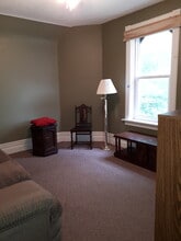 15 Courtland Av W in Kitchener, ON - Building Photo - Building Photo
