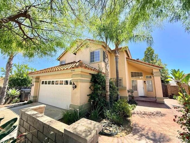 39542 Del Val Dr