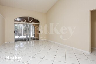 19340 NW 8th St in Pembroke Pines, FL - Building Photo - Building Photo