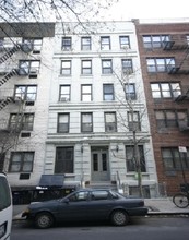 318 E 90th St in New York, NY - Building Photo - Building Photo