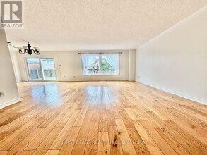 4230 Perivale Rd in Mississauga, ON - Building Photo - Building Photo