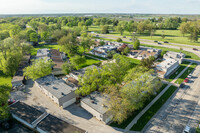 6809 N Frostwood Pky in Peoria, IL - Foto de edificio - Building Photo