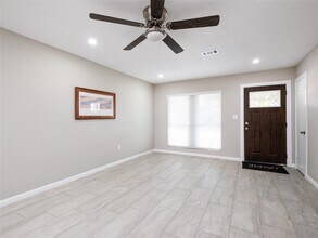 3215 Soway St in Houston, TX - Building Photo - Building Photo