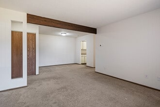 Burtons Landing Apartments in Grand Rapids, MI - Foto de edificio - Building Photo