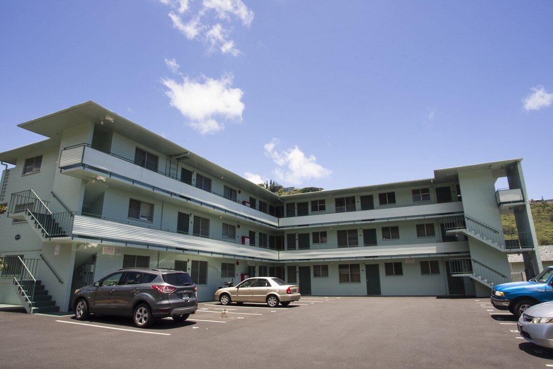 Hale Palolo Apartments in Honolulu, HI - Building Photo