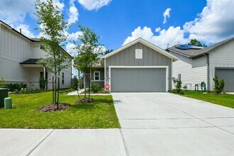 21353 Rising Fawn Rd in Porter, TX - Building Photo - Building Photo