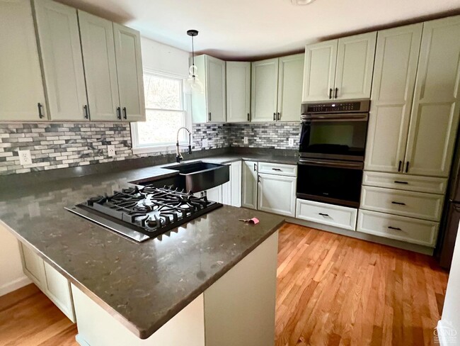 71 Westview Dr in Ghent, NY - Building Photo - Building Photo
