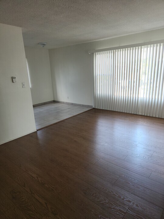 4888 Pinafore St in Los Angeles, CA - Building Photo