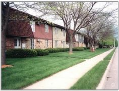 August Manor Apartments in Green Bay, WI - Foto de edificio