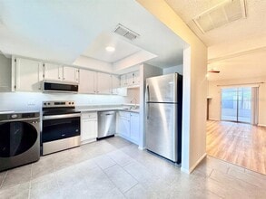 5124 Gainesville Dr in Tampa, FL - Building Photo - Building Photo