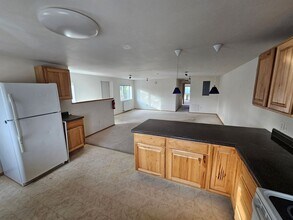 1050 Deere St in Fairbanks, AK - Building Photo - Building Photo