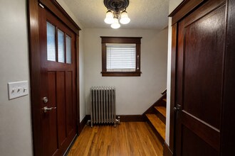 104 E Locust St in Rome, NY - Foto de edificio - Building Photo