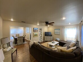 2621 27th St in Lubbock, TX - Foto de edificio - Building Photo