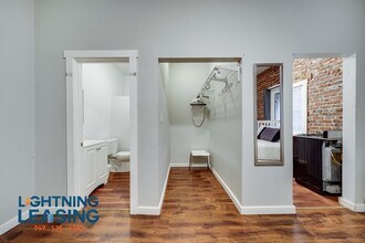 1420 Flower St in Los Angeles, CA - Building Photo - Building Photo