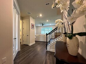 4608 Gliding Wave St in Oakland, FL - Building Photo - Building Photo