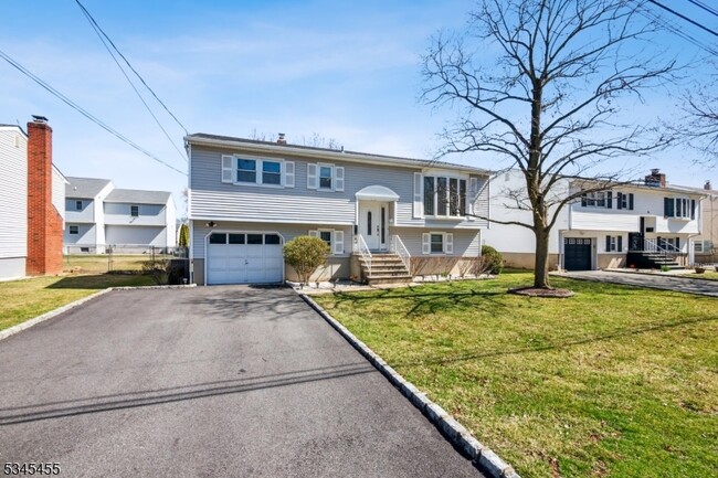 70 Glassboro Rd in Parsippany Troy Hills, NJ - Building Photo - Building Photo