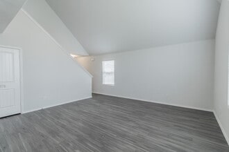 1137 Crossing Dr in Bryan, TX - Building Photo - Building Photo
