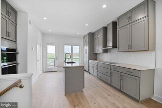 2614 Connecticut Ave NW in Washington, DC - Building Photo - Building Photo