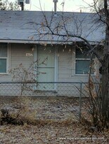 1762 Paris St in Aurora, CO - Building Photo