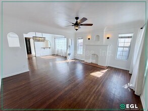 6426 2nd Ave in Los Angeles, CA - Building Photo - Building Photo