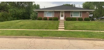 4210 Eastridge Dr, Unit 4212 in Rockford, IL - Building Photo