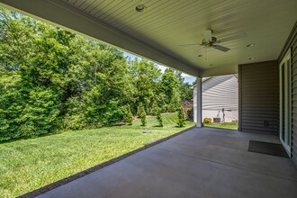 318 Chatuga Ln in Loudon, TN - Building Photo - Building Photo