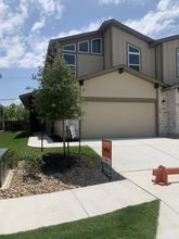 2103 Rooster Rd in Pflugerville, TX - Building Photo - Building Photo