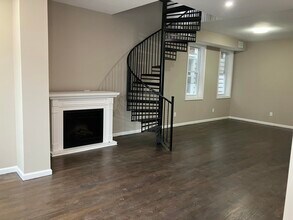 124 W 27th St in Bayonne, NJ - Building Photo - Building Photo