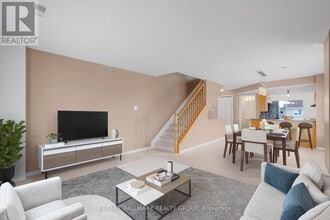 584 Lakeridge Dr in Ottawa, ON - Building Photo - Building Photo