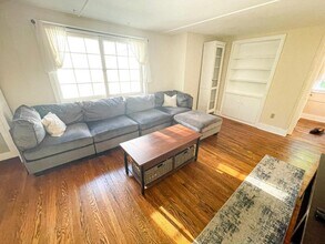 705 E Seneca St in Ithaca, NY - Building Photo - Building Photo