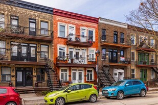 4662-4672 Messier St in Montréal, QC - Building Photo