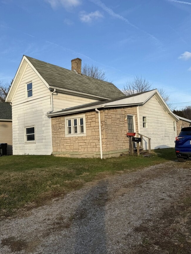 property at 1024 Moxahala Ave