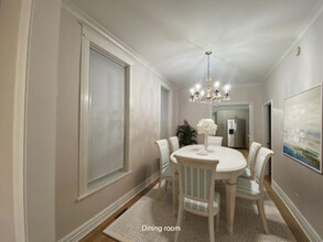 2048 W Augusta Blvd in Chicago, IL - Building Photo - Building Photo