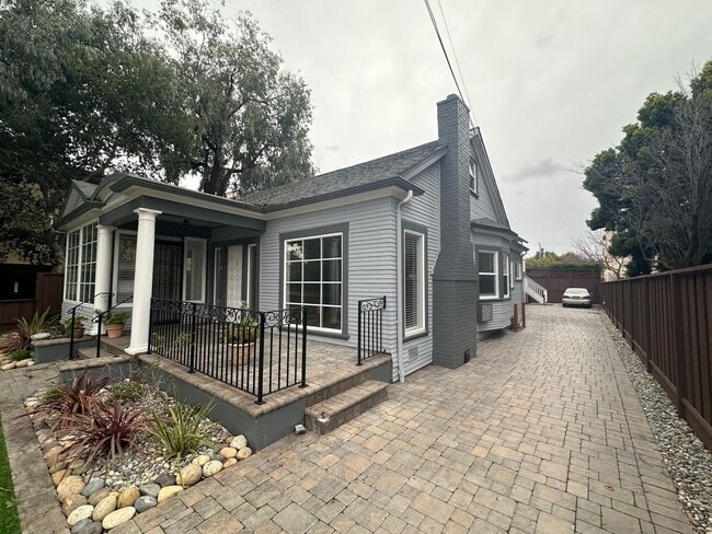 property at 820 N El Camino Real