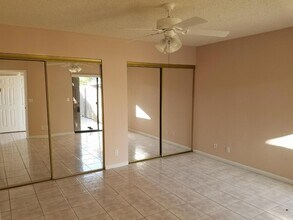 3603 Waterview Cir in Palm Springs, FL - Foto de edificio - Building Photo