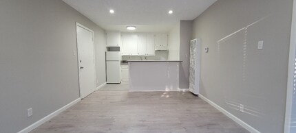 1818 N New Hampshire Ave in Los Angeles, CA - Building Photo - Building Photo